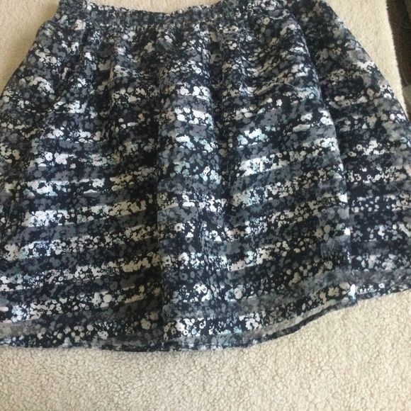 Xhilaration Striped Floral Skater Skirt Pockets Black - Sz Medium - Picture 3 of 15